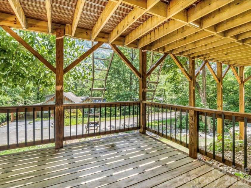 168 Fall Creek Drive, Chimney Rock, NC 28720.  MLS# CAR4407017, YatesRealty ID 39285. 