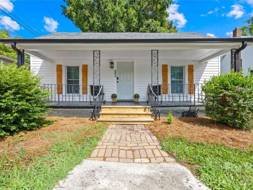 804 Jackson Street, Salisbury, NC 28144.  MLS# CAR4431793, YatesRealty ID 39286. 