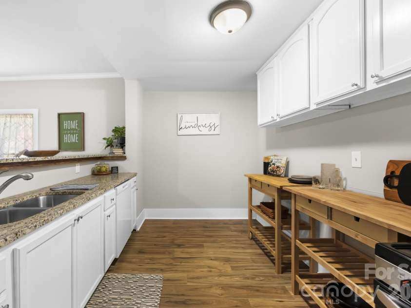 804 Jackson Street, Salisbury, NC 28144.  MLS# CAR4431793, YatesRealty ID 39286. 