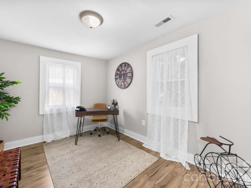 804 Jackson Street, Salisbury, NC 28144.  MLS# CAR4431793, YatesRealty ID 39286. 
