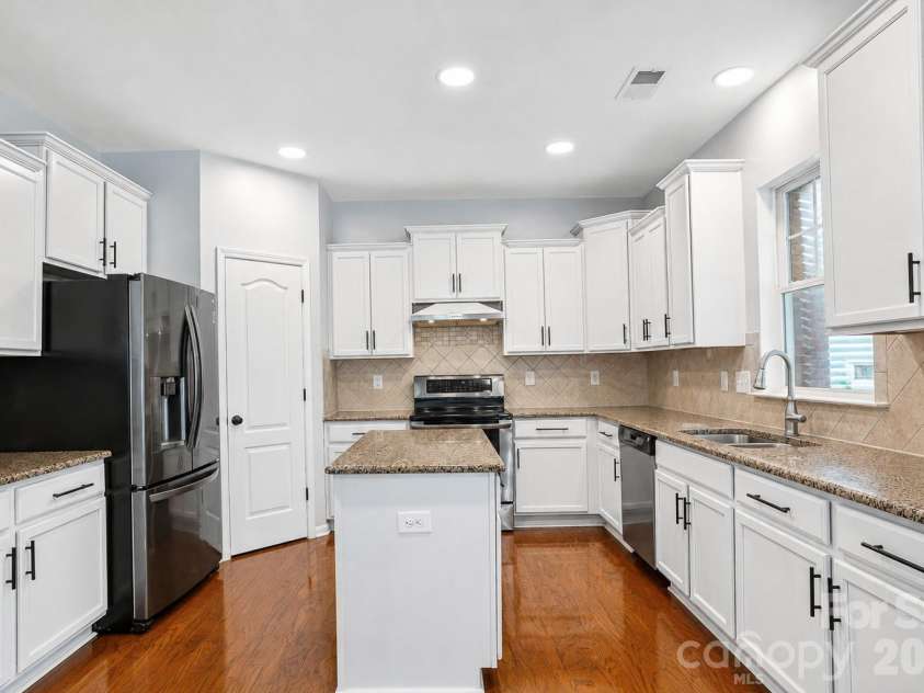 10345 Wesson Hunt Road, Huntersville, NC 28078.  MLS# CAR4406605, YatesRealty ID 39288. 