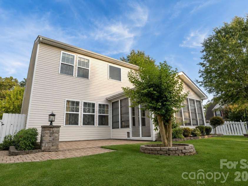 10345 Wesson Hunt Road, Huntersville, NC 28078.  MLS# CAR4406605, YatesRealty ID 39288. 