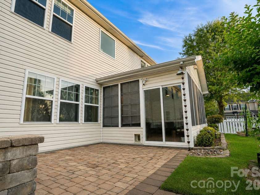 10345 Wesson Hunt Road, Huntersville, NC 28078.  MLS# CAR4406605, YatesRealty ID 39288. 