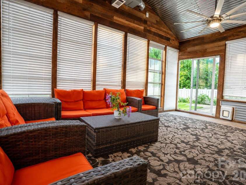 10345 Wesson Hunt Road, Huntersville, NC 28078.  MLS# CAR4406605, YatesRealty ID 39288. 
