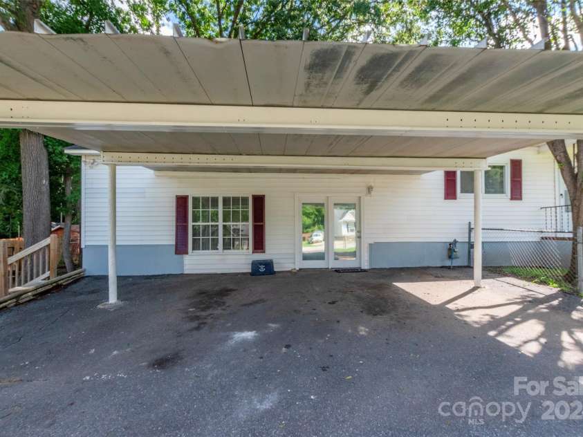 1158 Evans Avenue, Rock Hill, SC 29732.  MLS# CAR4163892, YatesRealty ID 3929. 