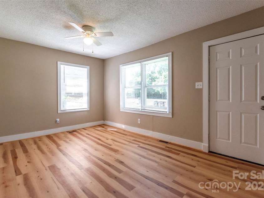 1158 Evans Avenue, Rock Hill, SC 29732.  MLS# CAR4163892, YatesRealty ID 3929. 