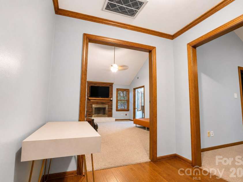 11513 Waterflower Lane, Charlotte, NC 28262.  MLS# CAR4406582, YatesRealty ID 39292. 