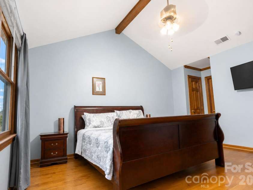 11513 Waterflower Lane, Charlotte, NC 28262.  MLS# CAR4406582, YatesRealty ID 39292. 