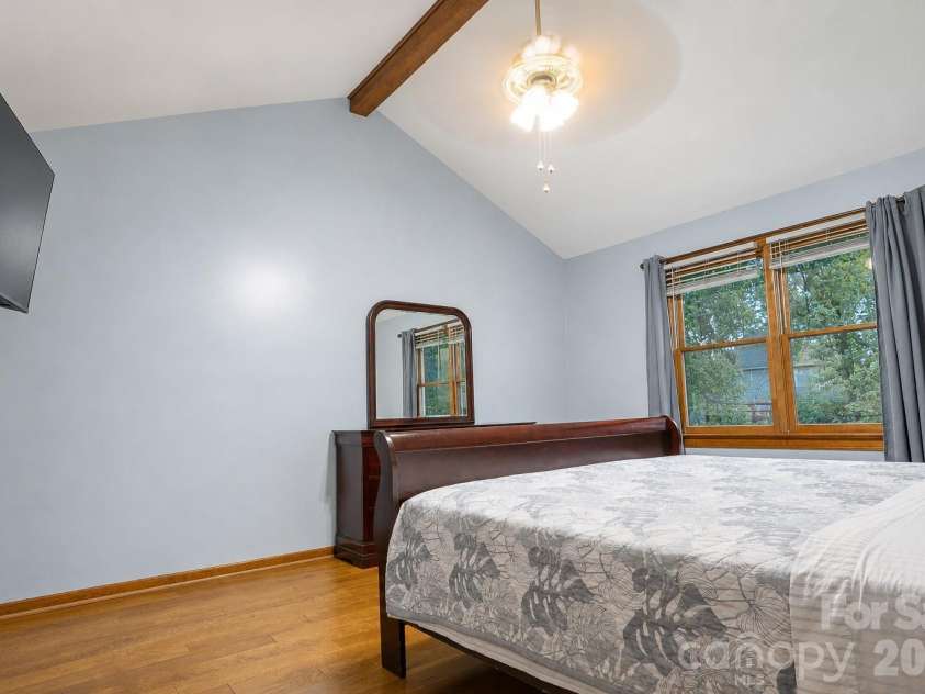 11513 Waterflower Lane, Charlotte, NC 28262.  MLS# CAR4406582, YatesRealty ID 39292. 