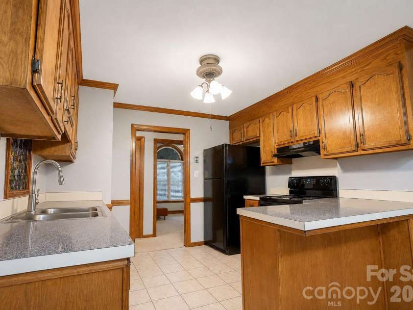 11513 Waterflower Lane, Charlotte, NC 28262.  MLS# CAR4406582, YatesRealty ID 39292. 