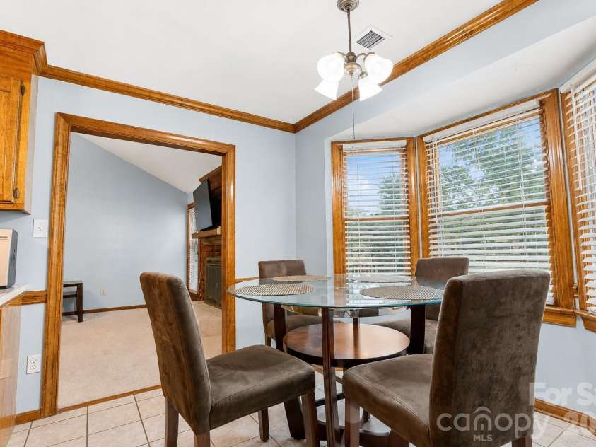 11513 Waterflower Lane, Charlotte, NC 28262.  MLS# CAR4406582, YatesRealty ID 39292. 