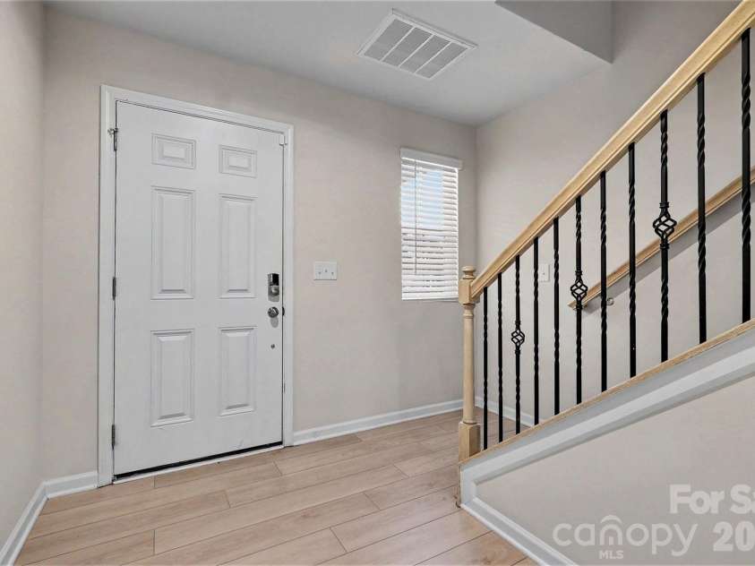152 Hanging Rock Trail, Statesville, NC 28625.  MLS# CAR4406133, YatesRealty ID 39294. 