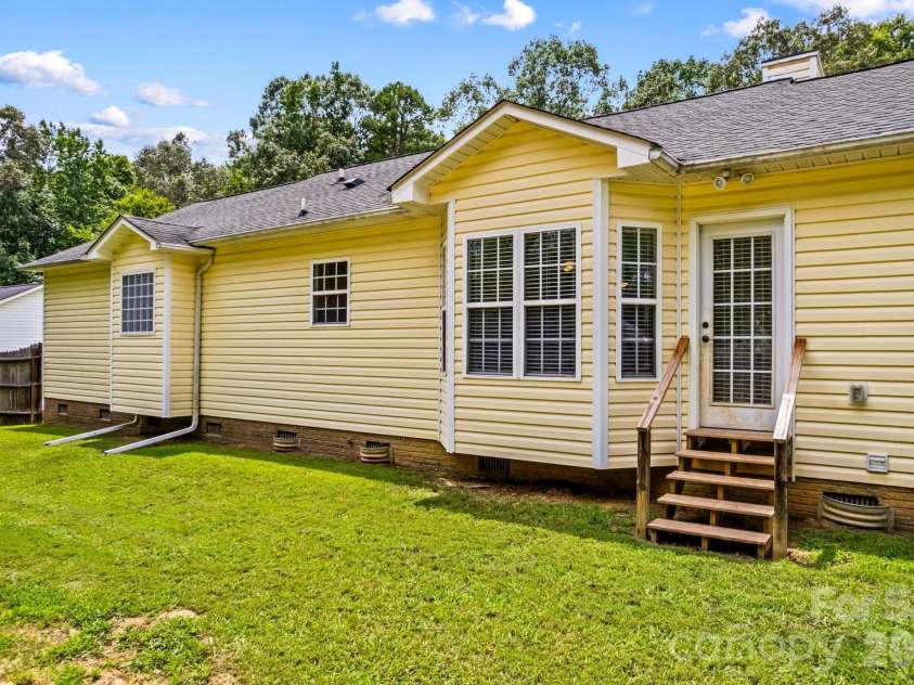 635 Charles Street, Rockwell, NC 28138.  MLS# CAR4405331, YatesRealty ID 39296. 