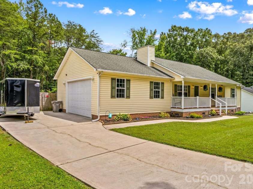 635 Charles Street, Rockwell, NC 28138.  MLS# CAR4405331, YatesRealty ID 39296. 