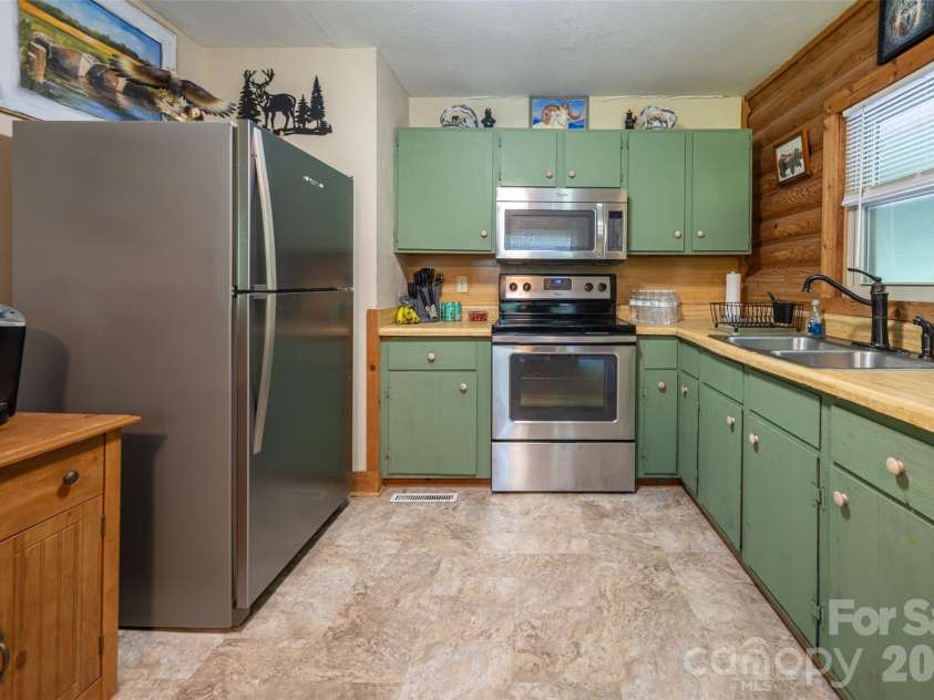 245 Mallard Road, Lake Lure, NC 28746.  MLS# CAR4405500, YatesRealty ID 39298. 