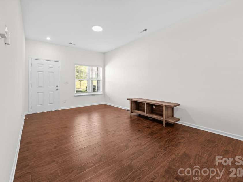 5516 John Mcdowell Place, Charlotte, NC 28217.  MLS# CAR4404823, YatesRealty ID 39299. 