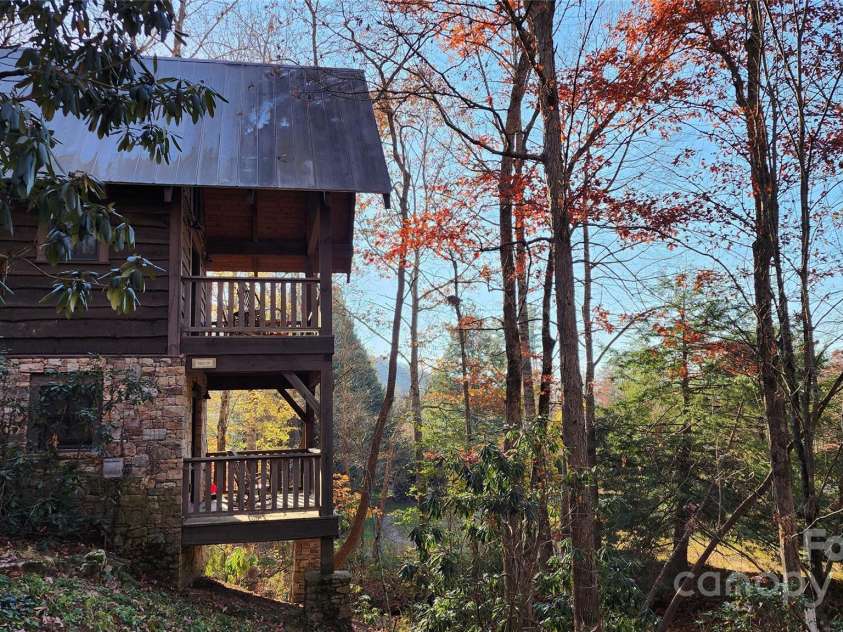 5 Chaucer Road, Black Mountain, NC 28711.  MLS# CAR4182030, YatesRealty ID 393. 