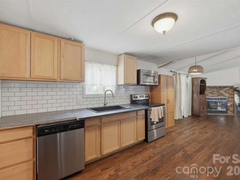 546 Bethlehem Road, Statesville, NC 28677.  MLS# CAR4404814, YatesRealty ID 39300. 