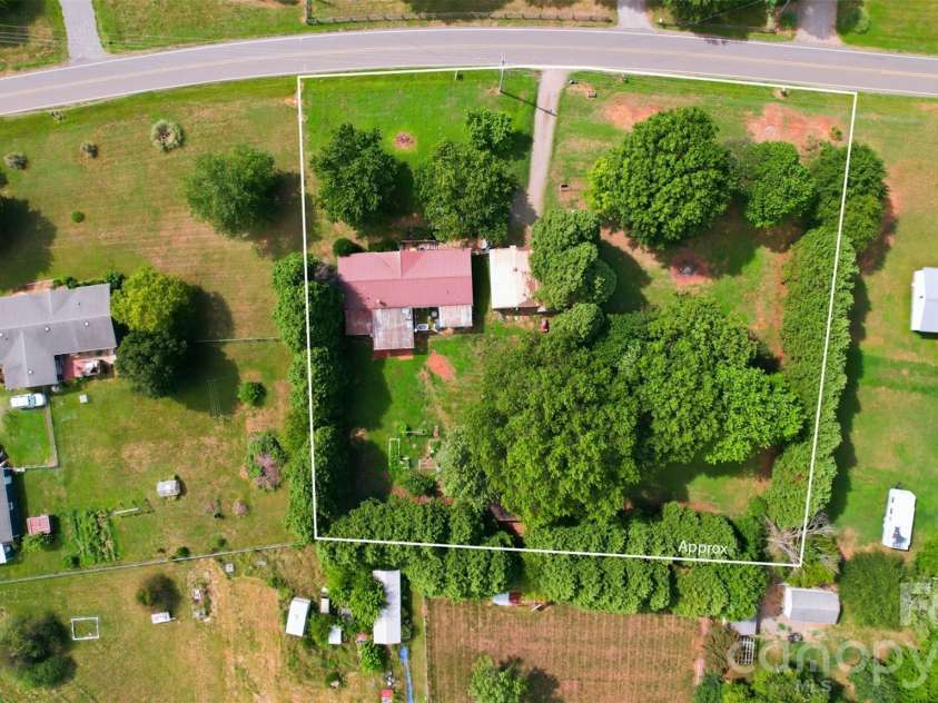 546 Bethlehem Road, Statesville, NC 28677.  MLS# CAR4404814, YatesRealty ID 39300. 
