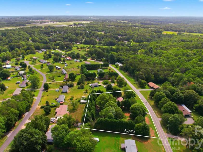 546 Bethlehem Road, Statesville, NC 28677.  MLS# CAR4404814, YatesRealty ID 39300. 