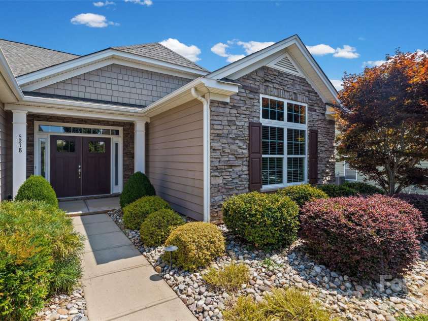 5218 Casper Drive, Charlotte, NC 28214.  MLS# CAR4404834, YatesRealty ID 39302. 