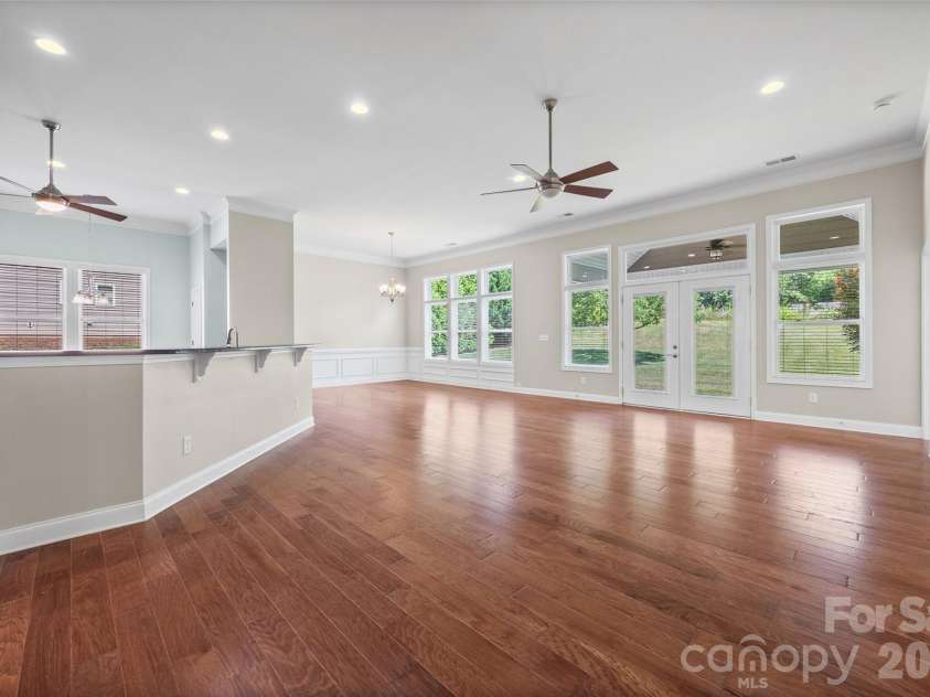 5218 Casper Drive, Charlotte, NC 28214.  MLS# CAR4404834, YatesRealty ID 39302. 