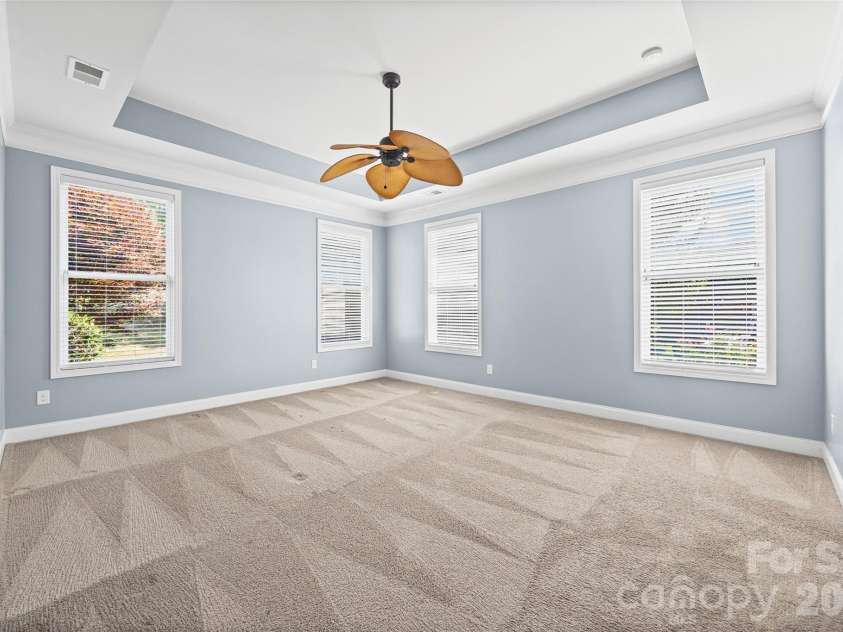 5218 Casper Drive, Charlotte, NC 28214.  MLS# CAR4404834, YatesRealty ID 39302. 