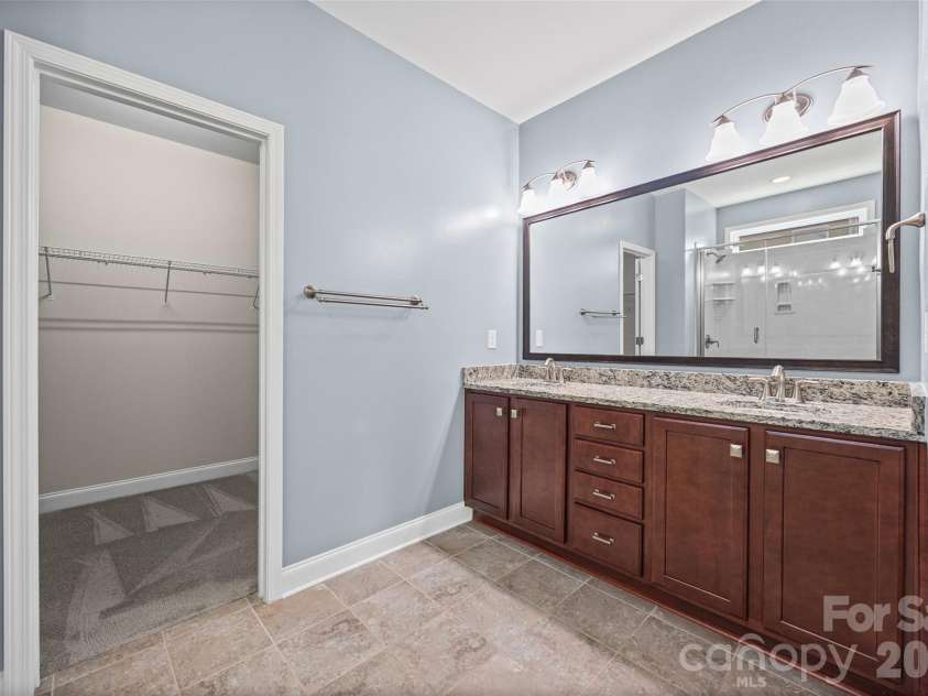 5218 Casper Drive, Charlotte, NC 28214.  MLS# CAR4404834, YatesRealty ID 39302. 