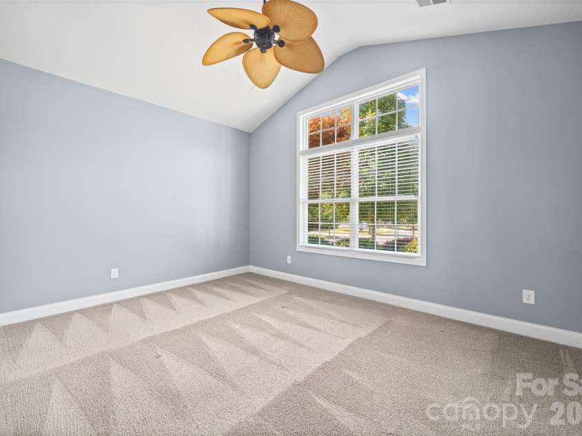 5218 Casper Drive, Charlotte, NC 28214.  MLS# CAR4404834, YatesRealty ID 39302. 