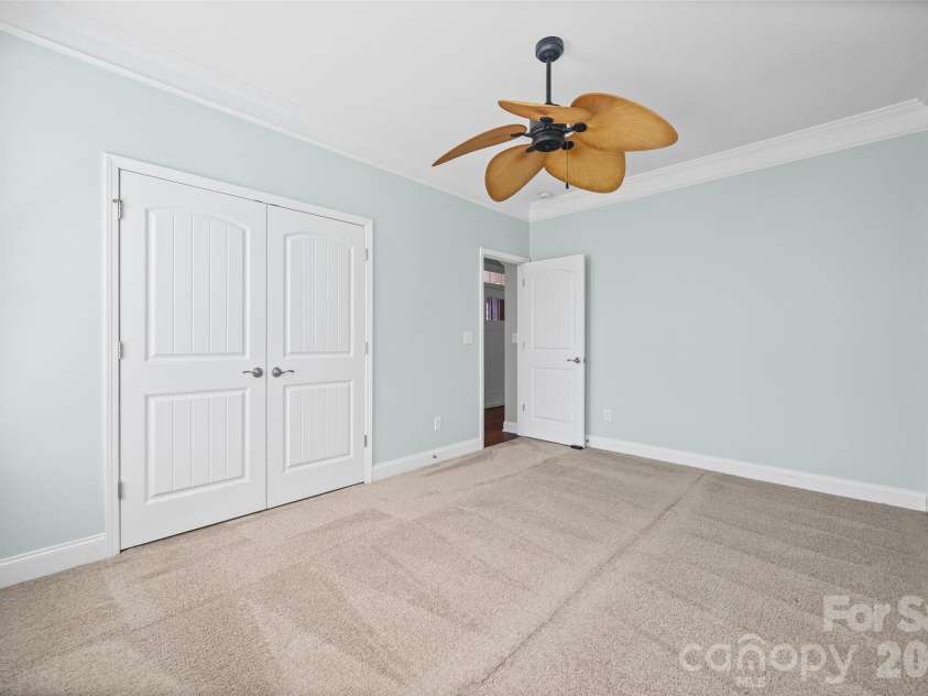 5218 Casper Drive, Charlotte, NC 28214.  MLS# CAR4404834, YatesRealty ID 39302. 