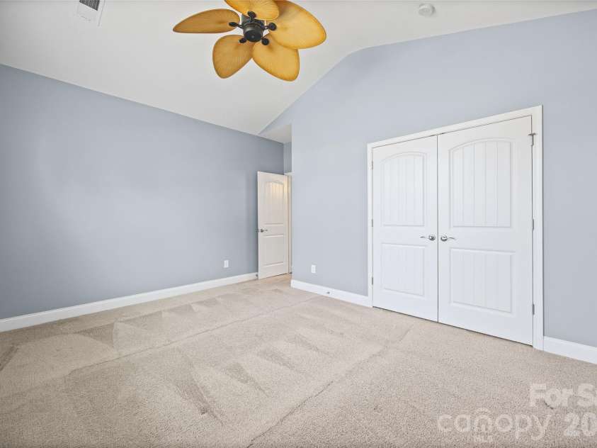5218 Casper Drive, Charlotte, NC 28214.  MLS# CAR4404834, YatesRealty ID 39302. 