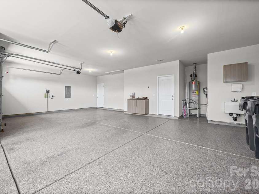 5218 Casper Drive, Charlotte, NC 28214.  MLS# CAR4404834, YatesRealty ID 39302. 
