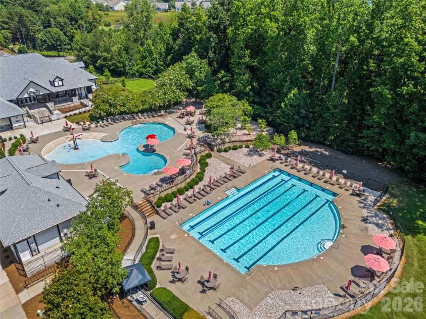 5218 Casper Drive, Charlotte, NC 28214.  MLS# CAR4404834, YatesRealty ID 39302. 