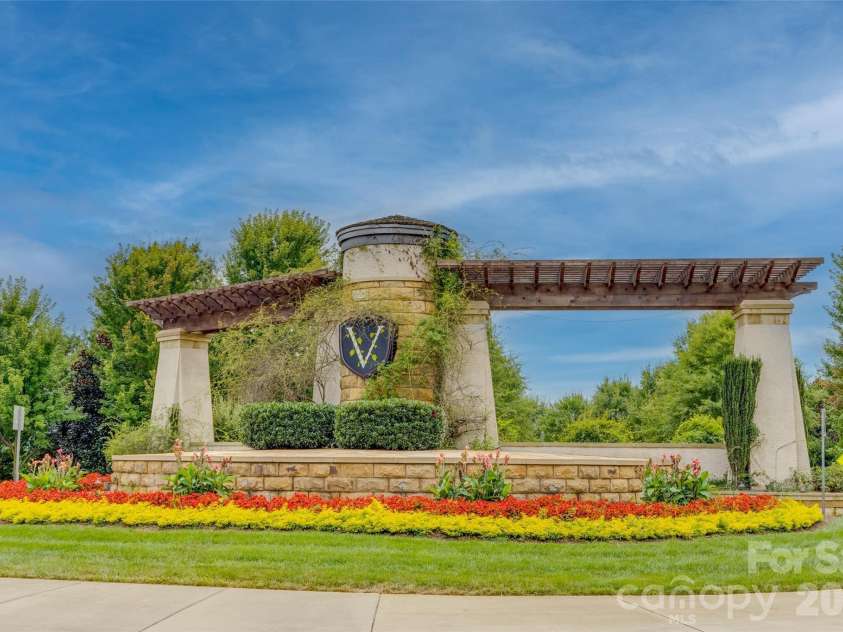 5218 Casper Drive, Charlotte, NC 28214.  MLS# CAR4404834, YatesRealty ID 39302. 