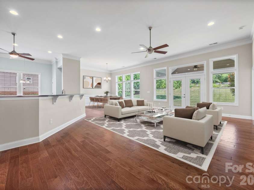 5218 Casper Drive, Charlotte, NC 28214.  MLS# CAR4404834, YatesRealty ID 39302. 