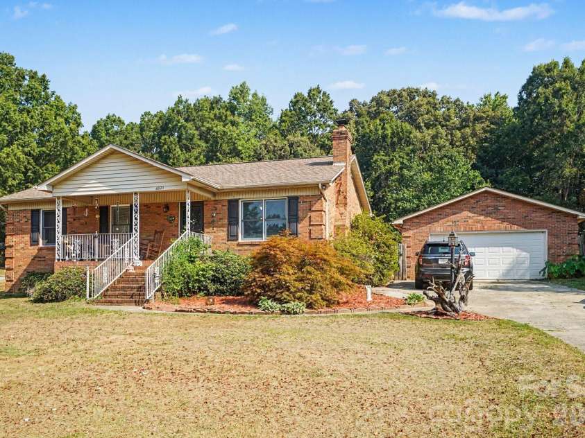 6021 Greyfield Drive, Monroe, NC 28110.  MLS# CAR4404813, YatesRealty ID 39303. 