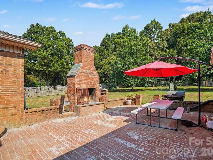 6021 Greyfield Drive, Monroe, NC 28110.  MLS# CAR4404813, YatesRealty ID 39303. 