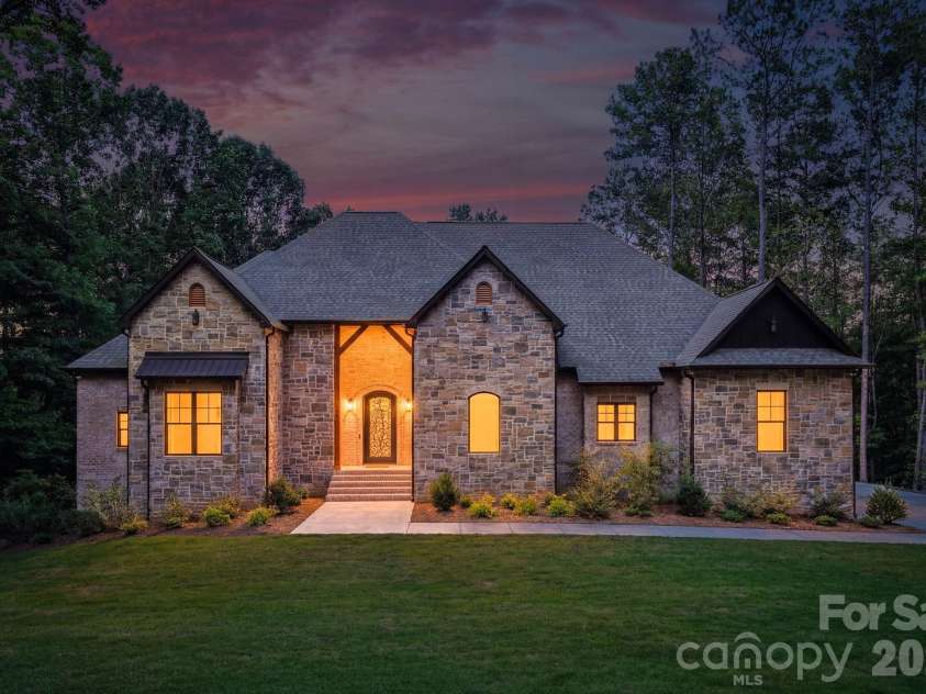 4028 Spindrift Cove Drive, Denver, NC 28037.  MLS# CAR4404828, YatesRealty ID 39304. 