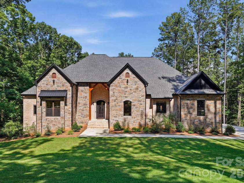 4028 Spindrift Cove Drive, Denver, NC 28037.  MLS# CAR4404828, YatesRealty ID 39304. 