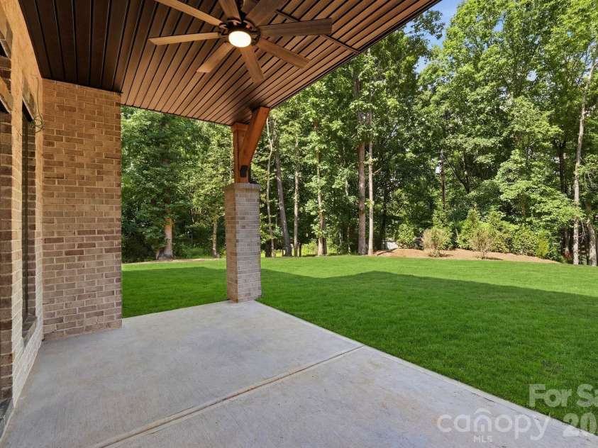 4028 Spindrift Cove Drive, Denver, NC 28037.  MLS# CAR4404828, YatesRealty ID 39304. 