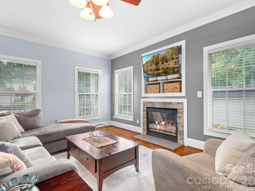 142 Valley Glen Drive, Troutman, NC 28166.  MLS# CAR4404466, YatesRealty ID 39305. 