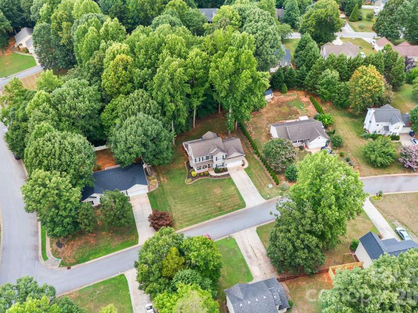 142 Valley Glen Drive, Troutman, NC 28166.  MLS# CAR4404466, YatesRealty ID 39305. 