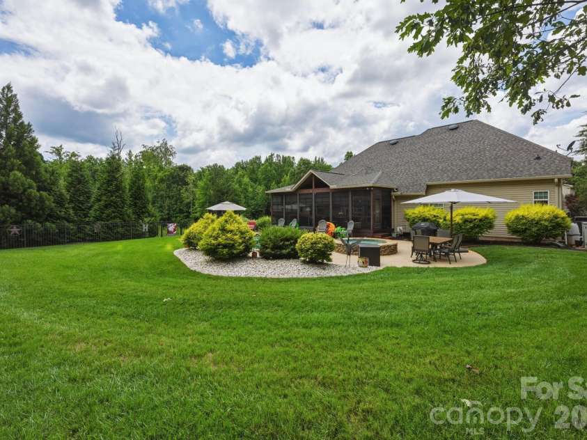 4659 Sagittarius Circle, Denver, NC 28037.  MLS# CAR4404495, YatesRealty ID 39306. Back Yard