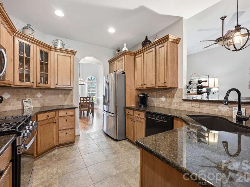4659 Sagittarius Circle, Denver, NC 28037.  MLS# CAR4404495, YatesRealty ID 39306. Kitchen
