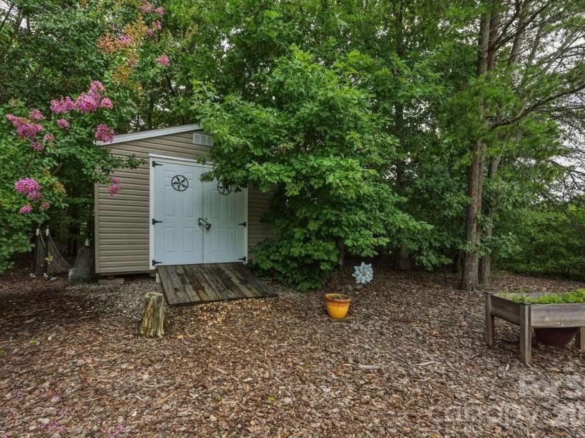 4659 Sagittarius Circle, Denver, NC 28037.  MLS# CAR4404495, YatesRealty ID 39306. Large Outbuilding with Workshop and Storage Loft