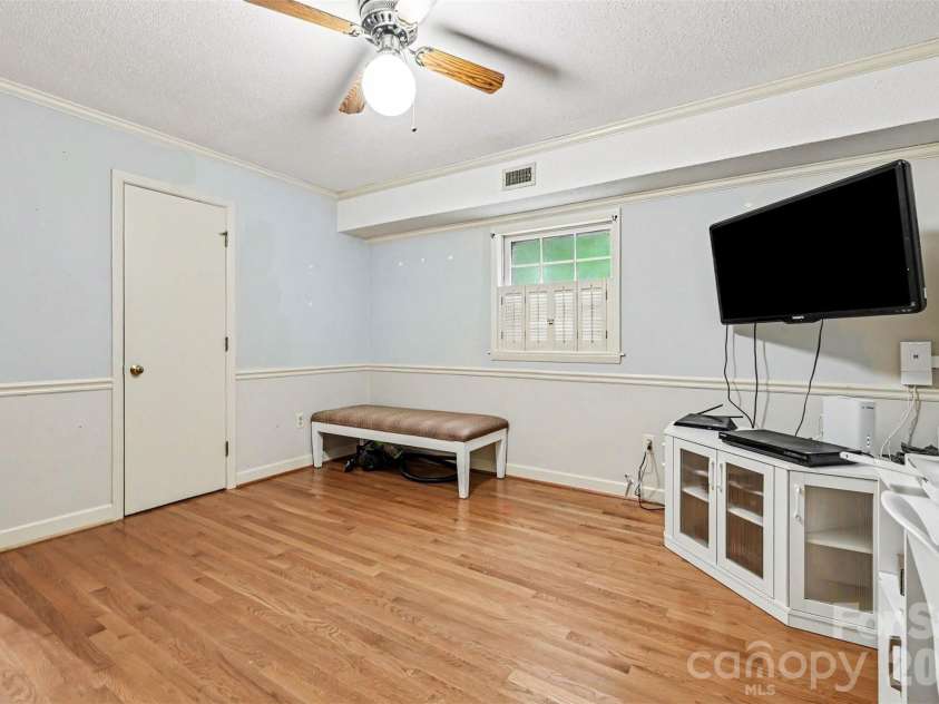 173 Hillcrest Avenue, Concord, NC 28025.  MLS# CAR4404613, YatesRealty ID 39309. 