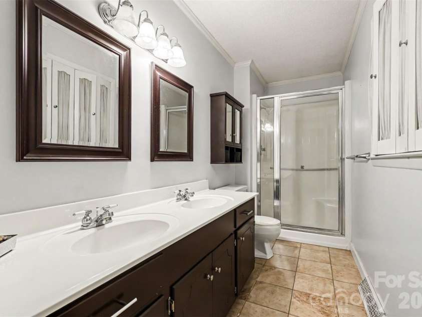173 Hillcrest Avenue, Concord, NC 28025.  MLS# CAR4404613, YatesRealty ID 39309. 