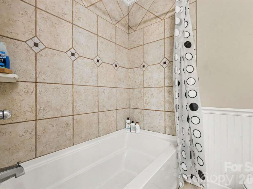 173 Hillcrest Avenue, Concord, NC 28025.  MLS# CAR4404613, YatesRealty ID 39309. 