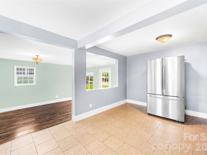 316 20th Avenue, Hickory, NC 28601.  MLS# CAR4404680, YatesRealty ID 39310. 