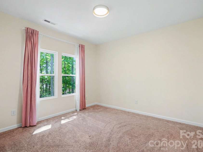 2415 Kimway Drive, Matthews, NC 28105.  MLS# CAR4405073, YatesRealty ID 39311. 